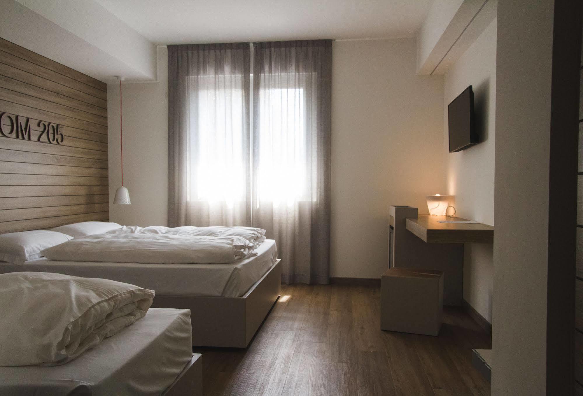 Hotel B612 Levico Terme Exterior foto