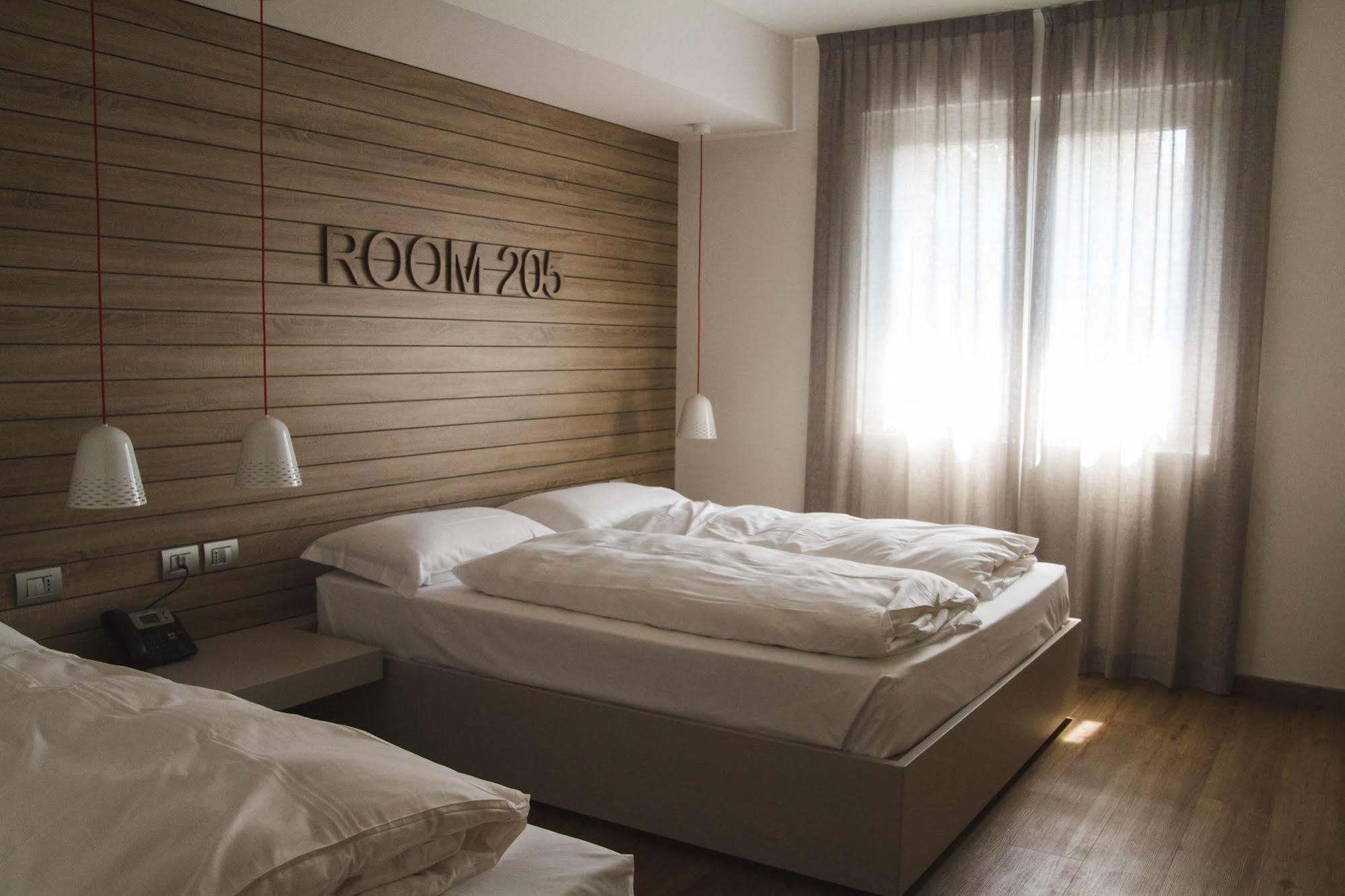 Hotel B612 Levico Terme Exterior foto